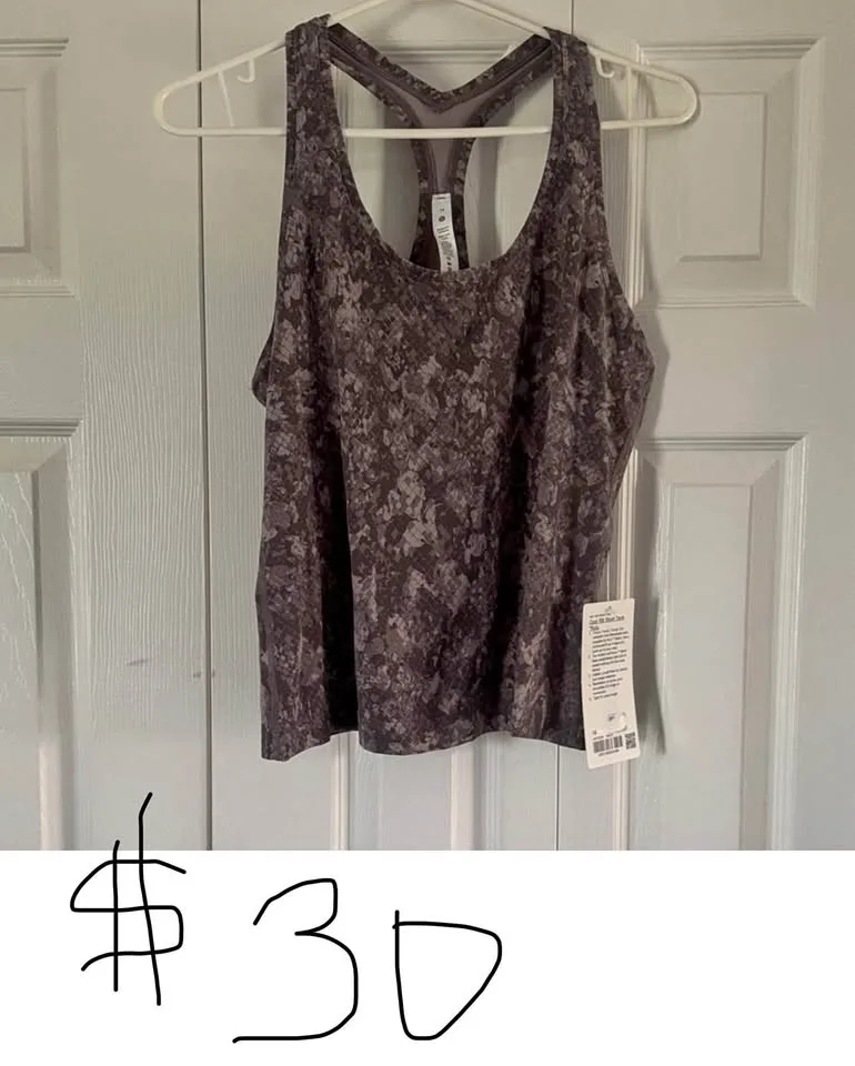 Lululemon tank top