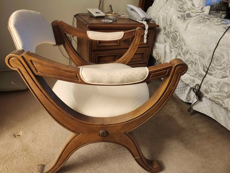 Vintage Wooden Chair with Upholstered Seat and Backrest - photo 3