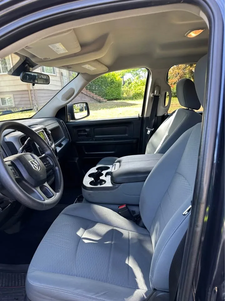 2013 Ram 1500 image indicator(7)