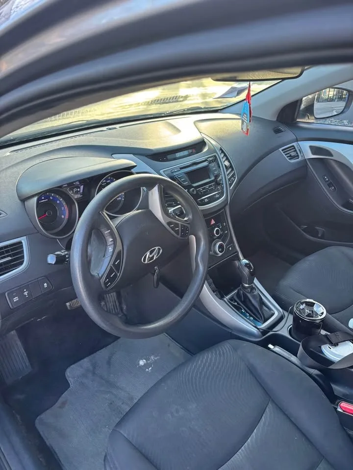 2015 Hyundai Elantra image indicator(7)