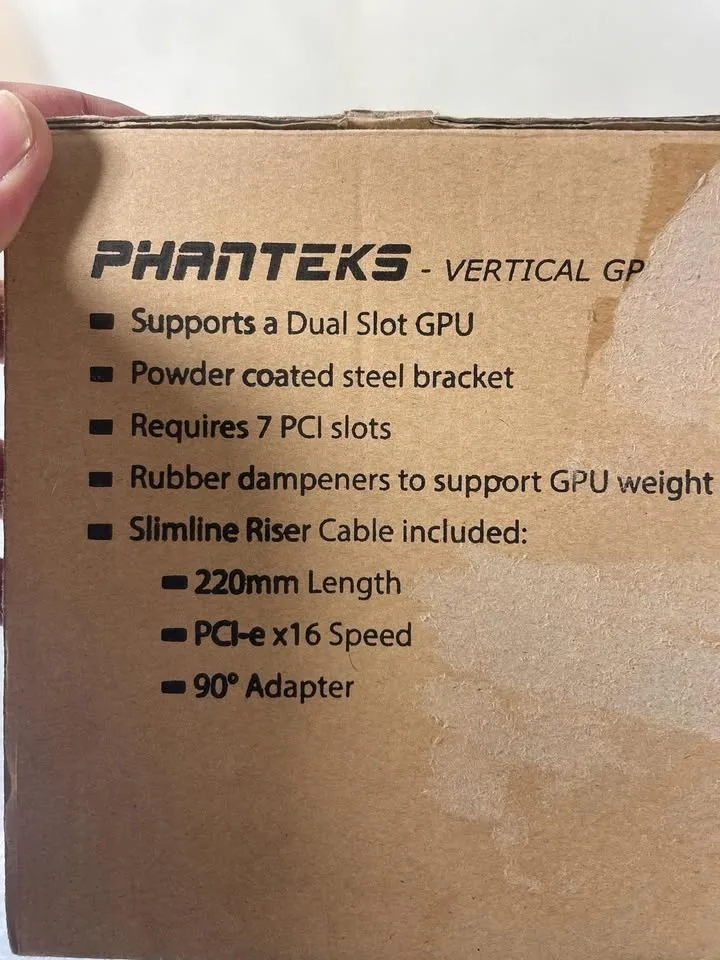 Phanteks Vertical GPU Bracket with Riser Cable image indicator(10)