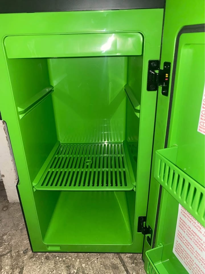 xbox mini fridge - photo 2