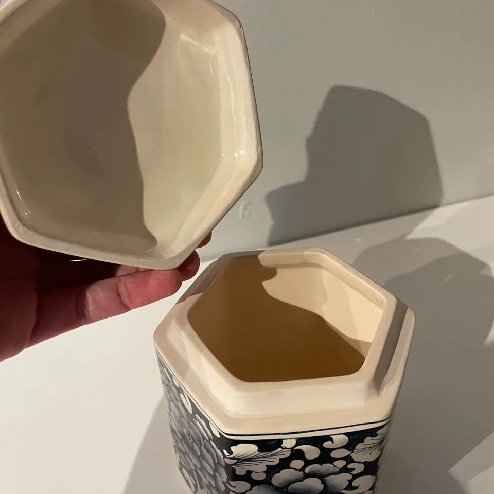 Hudson's Bay Company Thai Blue Floral Ceramic Container image indicator(2)