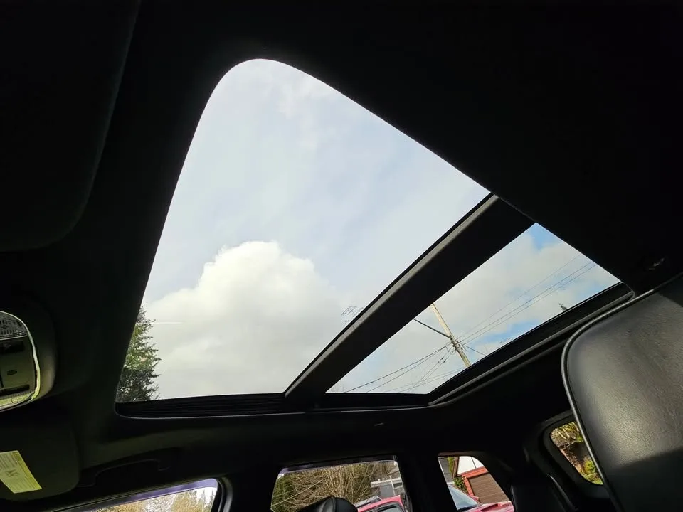 2016 Jeep Grand Cherokee Overland image indicator(7)