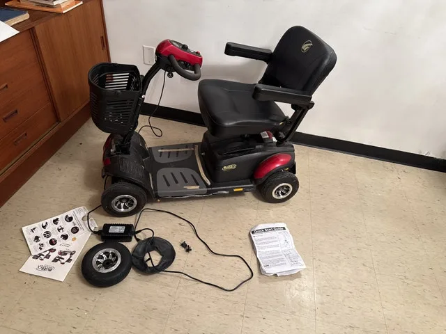 Golden Buzz Mobility Scooter - Good Condition! New Tires