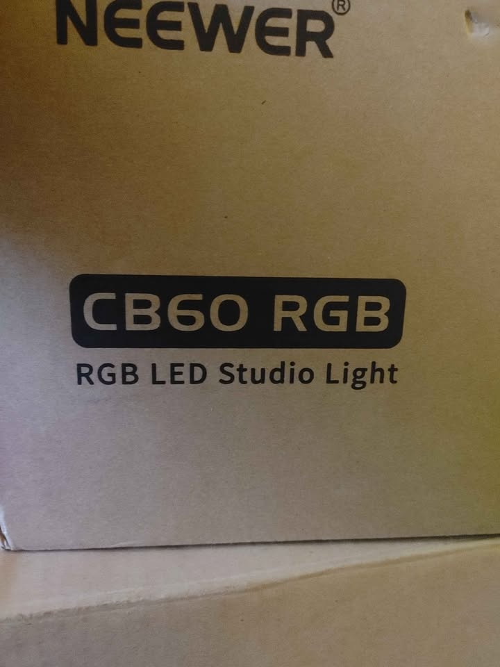 Newer CB60 RGB led studio light - photo 2