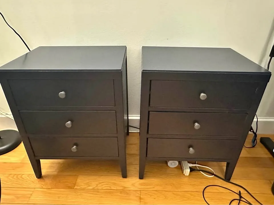 Versatile chest of drawers x 2