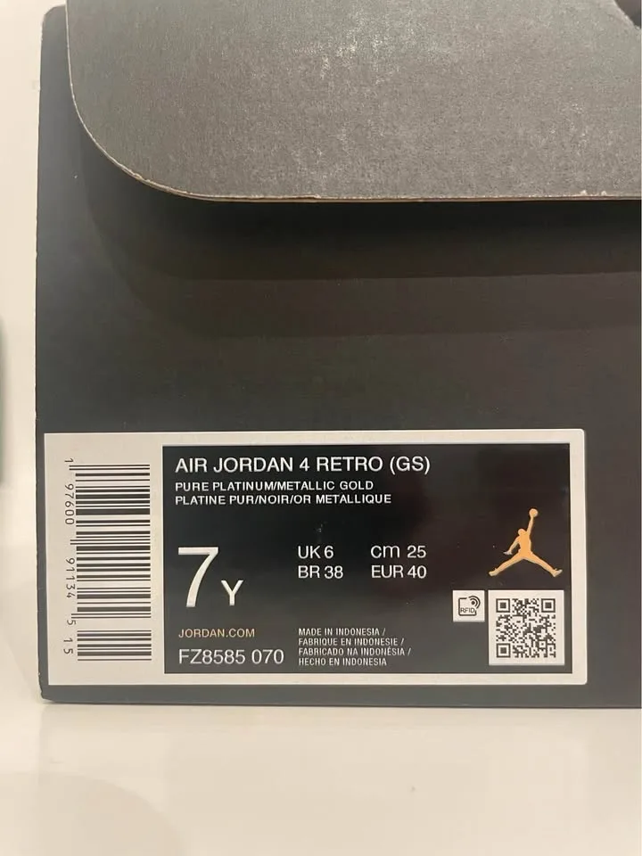 Authentic Air Jordan 4 Retros Platinum Gold size 7Y image indicator(4)