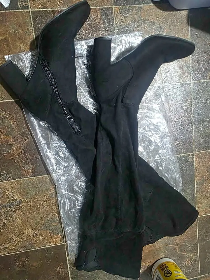 Knee high boots suide size 8 M
