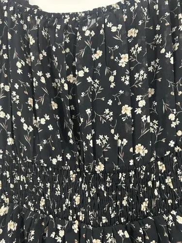 French Kiss Black Floral Long Sleeve Romper Size Large image indicator(6)