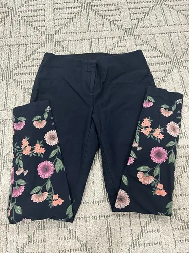 Alfani Floral casual pant size 6P image indicator(3)