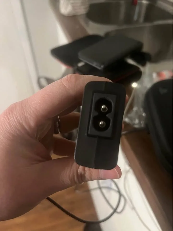 PS Vita with games and case image indicator(5)