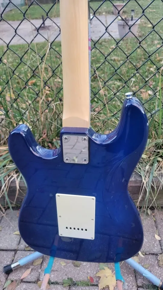 $240 Barracuda Stratocaster Electric Guitar image indicator(7)