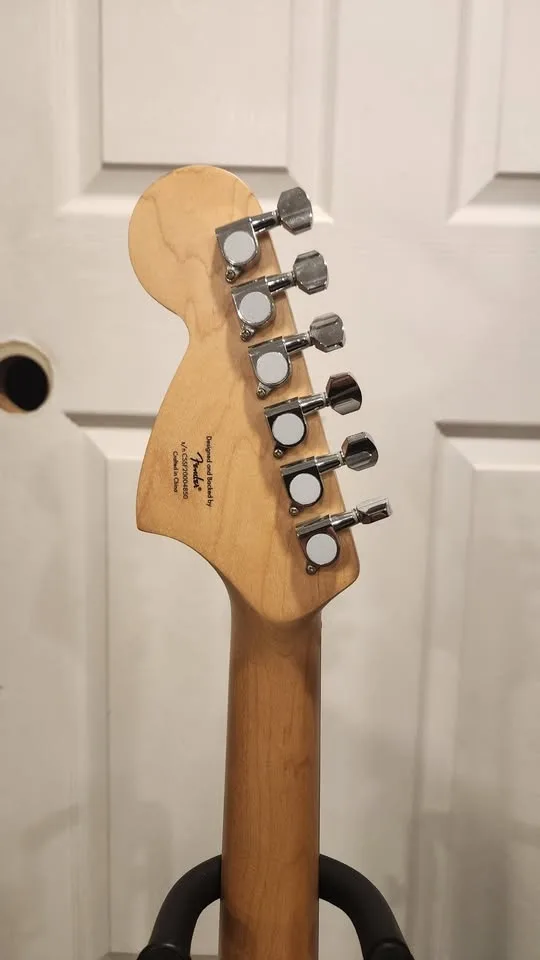 $280 Squier Stratocaster - Surf Green - Affinity Series image indicator(5)