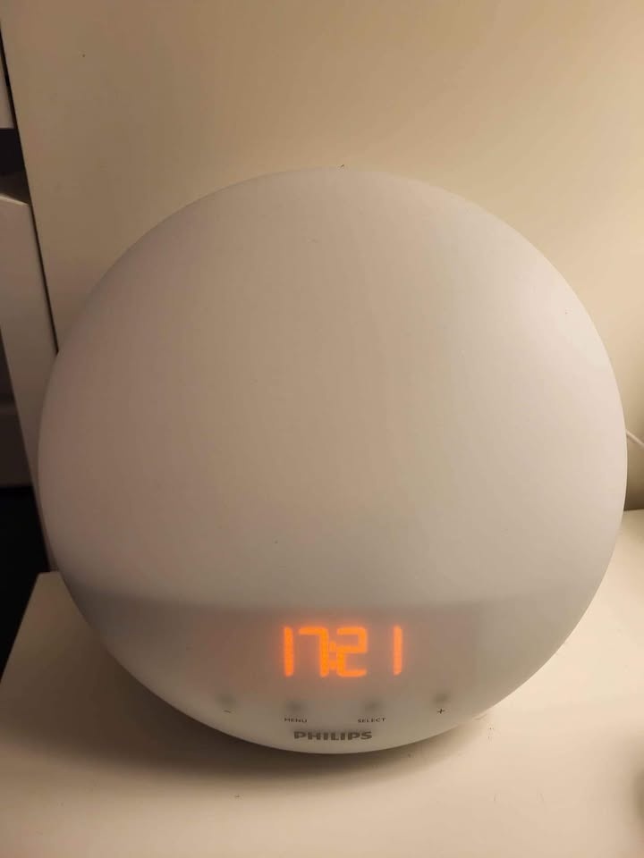 Philips HF3510 Wake-Up Light, White | Karrot