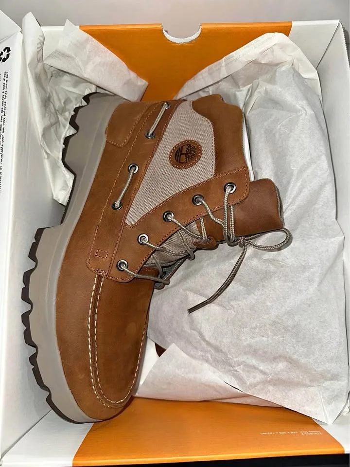 Timberland Chukka Rust Full Grain size 11 mens