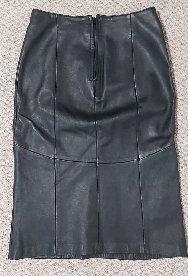 Real Leather skirt size S or 4 image indicator(2)