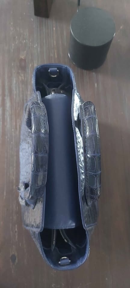 Genuine Crocodile Leather Purse - photo 3