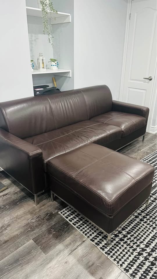 Couch / Sectional / Sofa - photo 3