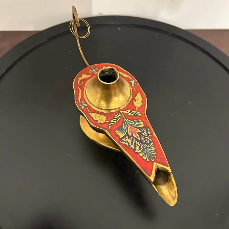 Vintage Brass Enamel Genie Lamp image indicator(9)
