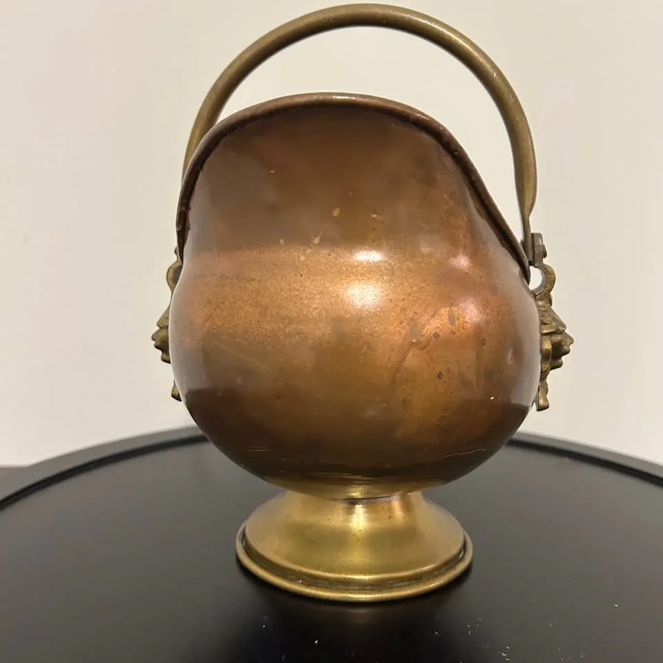 Antique-Style Copper & Brass Coal Scuttle image indicator(5)