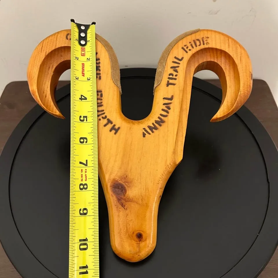 Handcrafted Wooden Cowboy Boot Jack – Ram Horn Western Boot Pull image indicator(7)