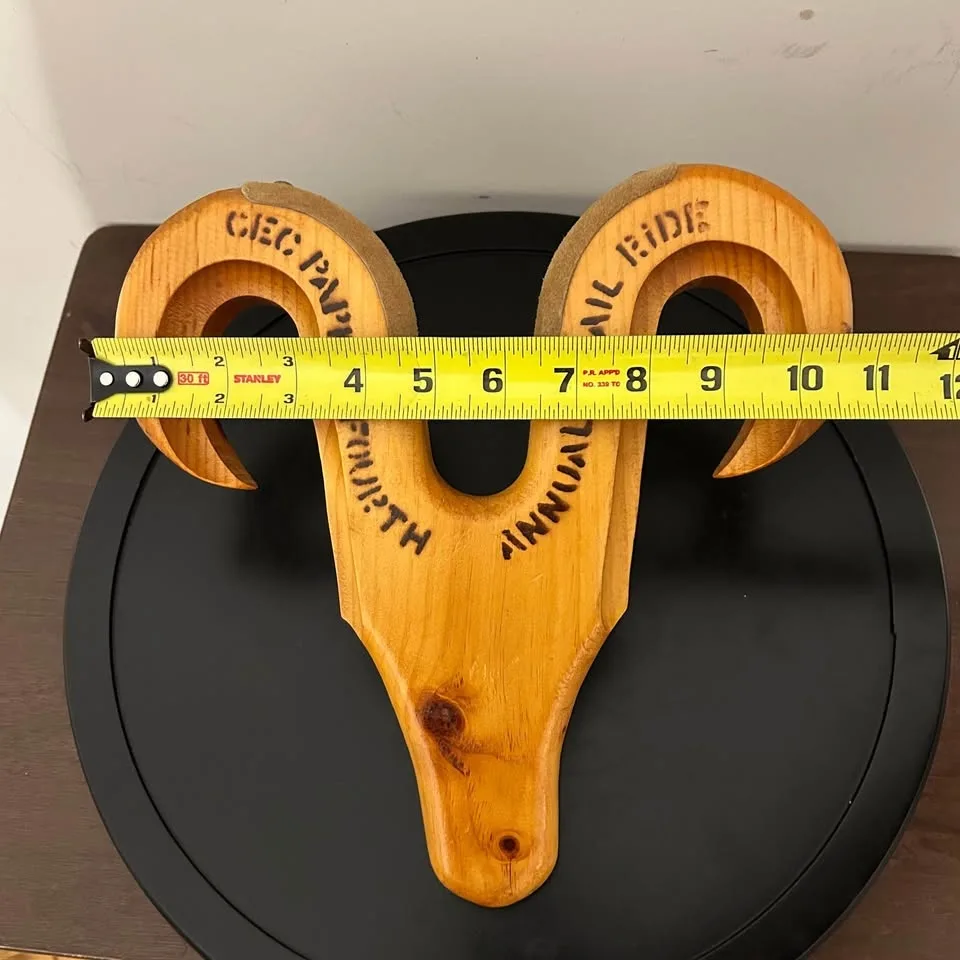 Handcrafted Wooden Cowboy Boot Jack – Ram Horn Western Boot Pull image indicator(8)