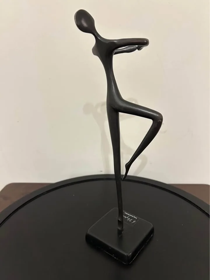 Modern Dancer Sculpture by Bodrul Khalique image indicator(3)