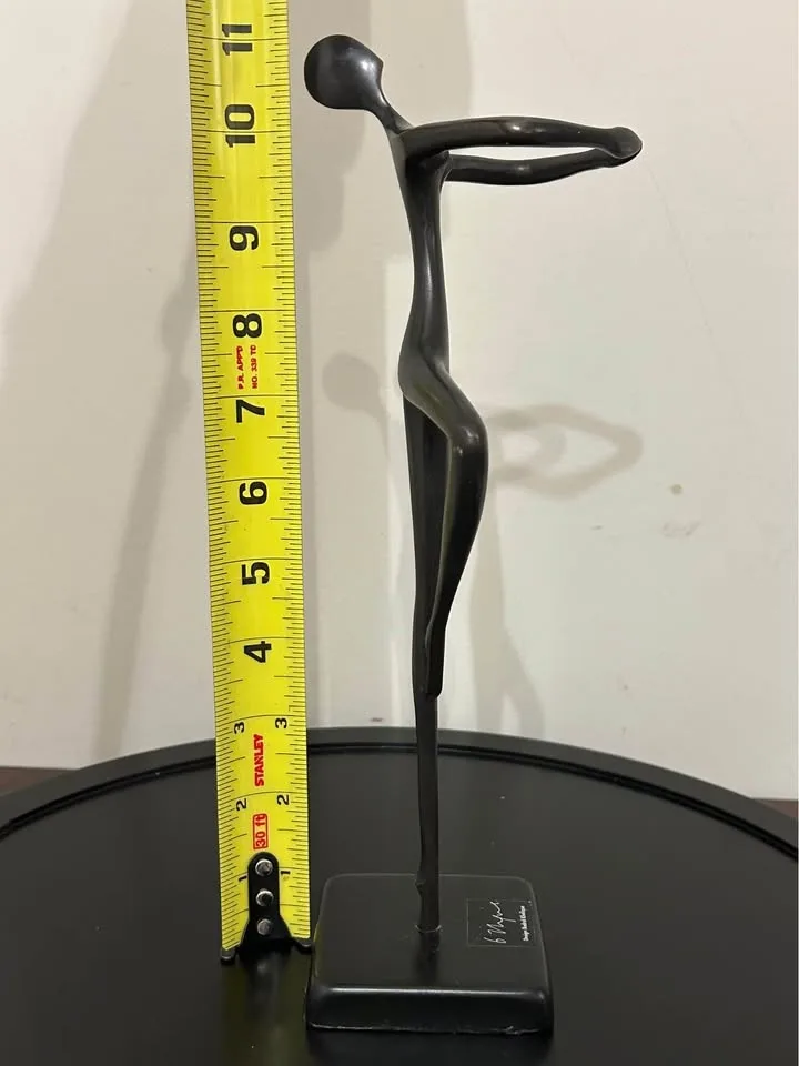 Modern Dancer Sculpture by Bodrul Khalique image indicator(7)