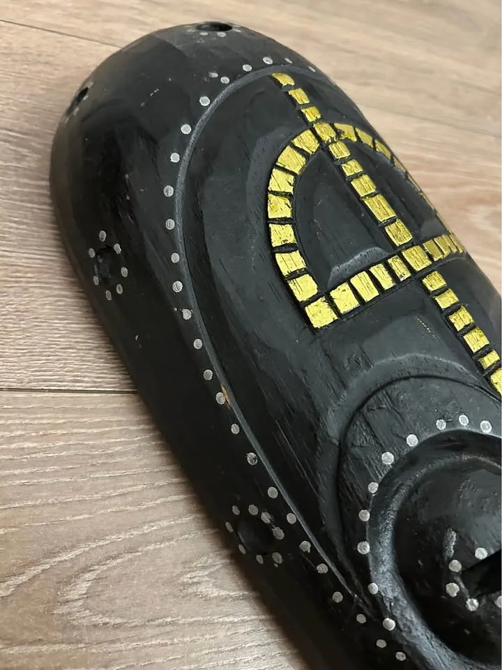 Large Hand-Carved African Mask – Black & Gold Tribal Wall Art (1 image indicator(4)