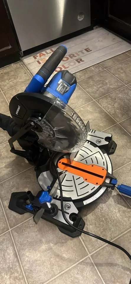 Mastercraft 10" Compound Mitre Saw image indicator(2)