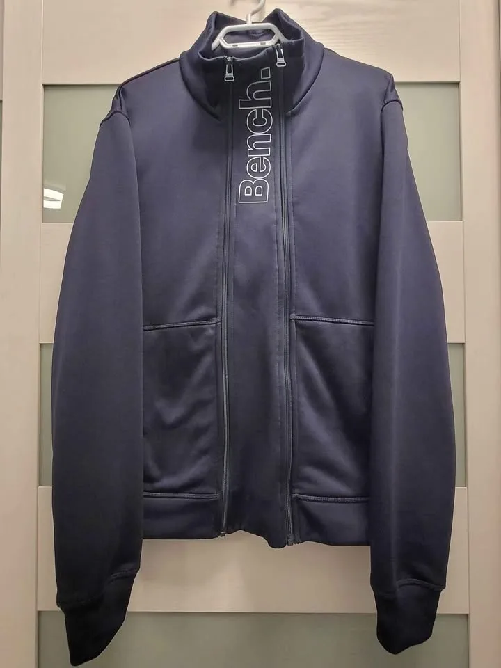 $50 for 4! XL Menswear Richmond Closet Clearout image indicator(5)
