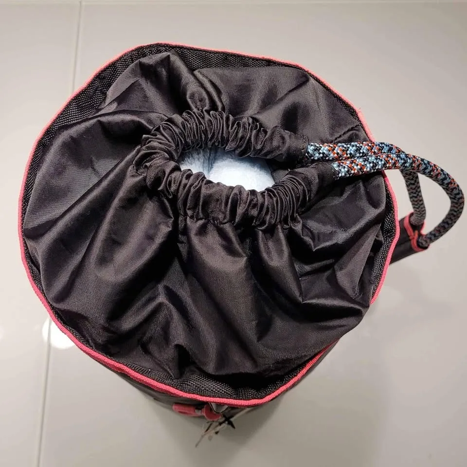 TNA Hylan Bucket Duffle Bag image indicator(3)