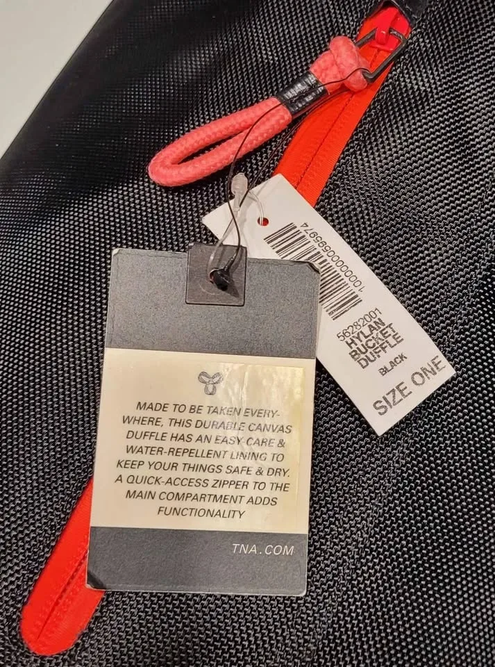 TNA Hylan Bucket Duffle Bag image indicator(4)