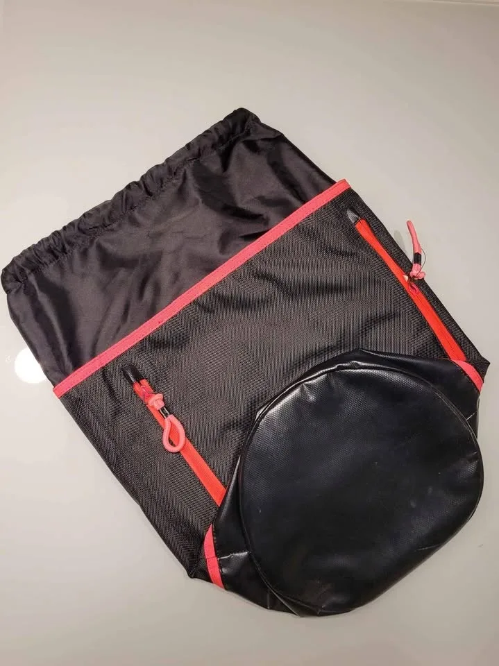 TNA Hylan Bucket Duffle Bag image indicator(7)