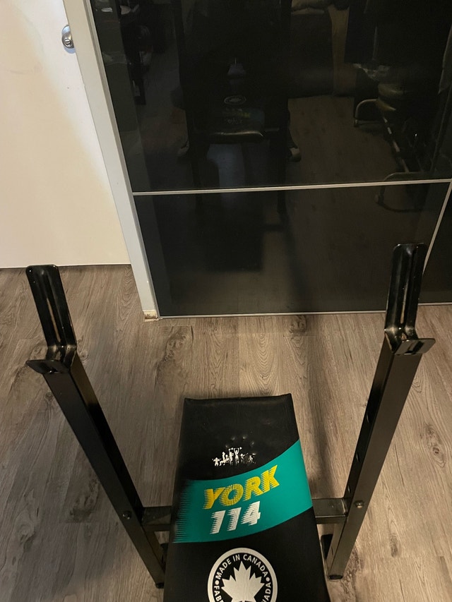 York Workout Bench- Reclinable - photo 2