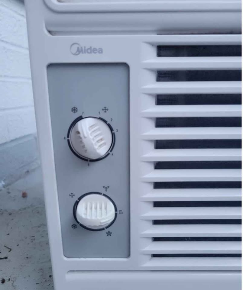 Reliable Midea Window Air Conditioner - 5,000 BTU - photo 4