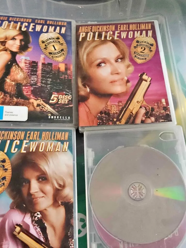 S1 to S4 Police Woman