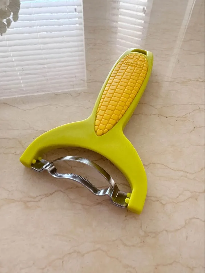 Corn Peeler (Kuhn Rikon Brand) from The Gourmet Warehouse image indicator(2)