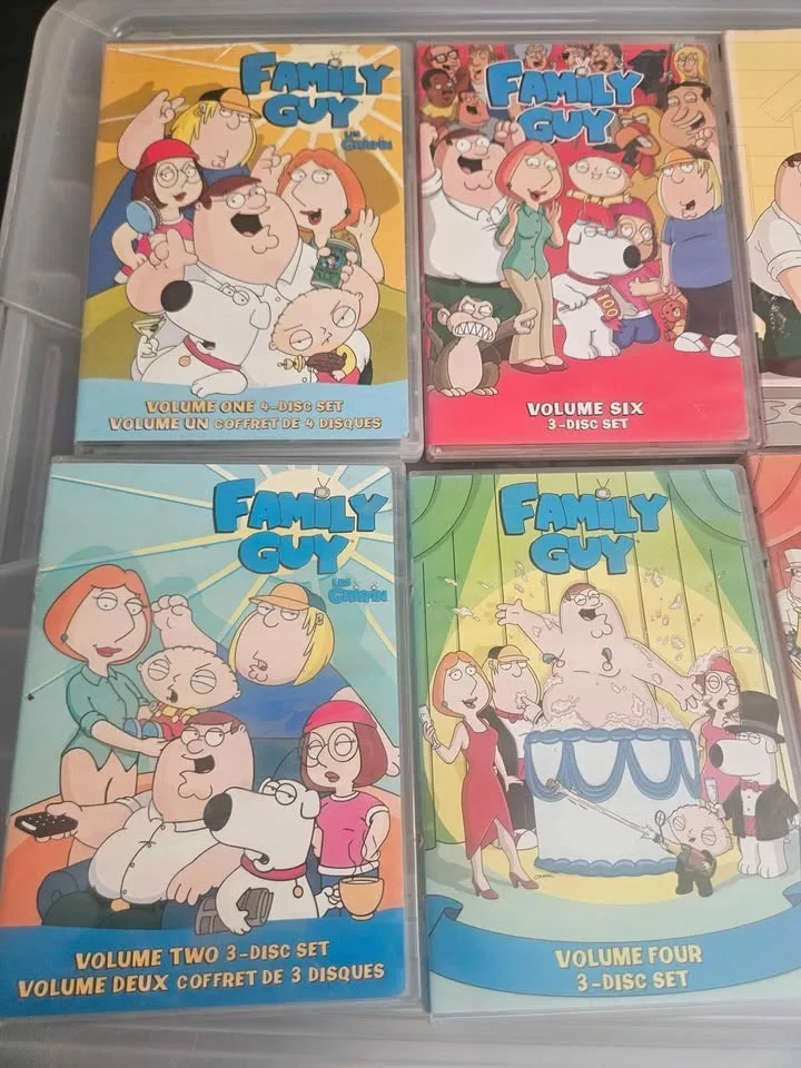 Family Guy 1 to 10 volumes Dvd image indicator(3)