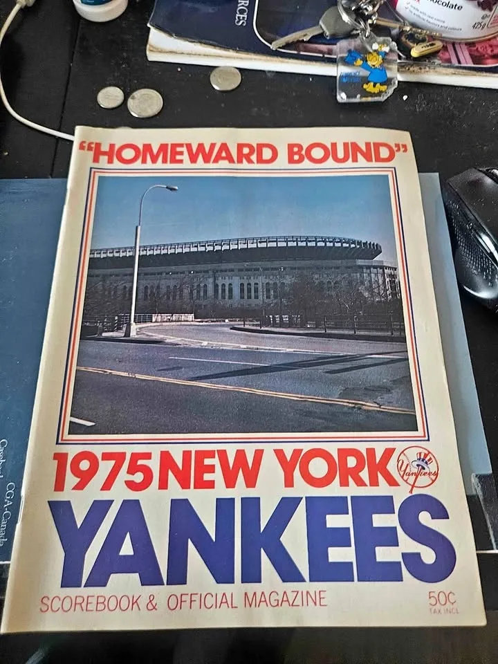 1975 New York Yankees Program MLB