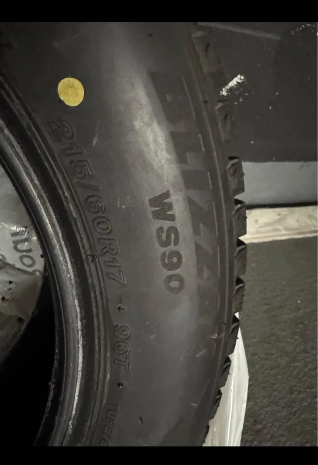 Winter tires Bridgestone Blizzak WS90 215/60R17 96T image indicator(3)