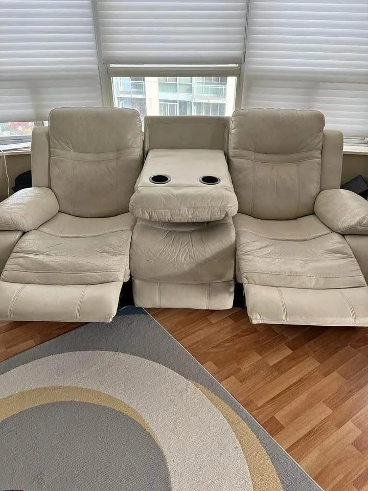 Leather Couch Set (Recliner)