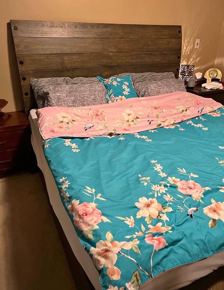 Wooden Bedroom Set - NEED GONE ASAP
