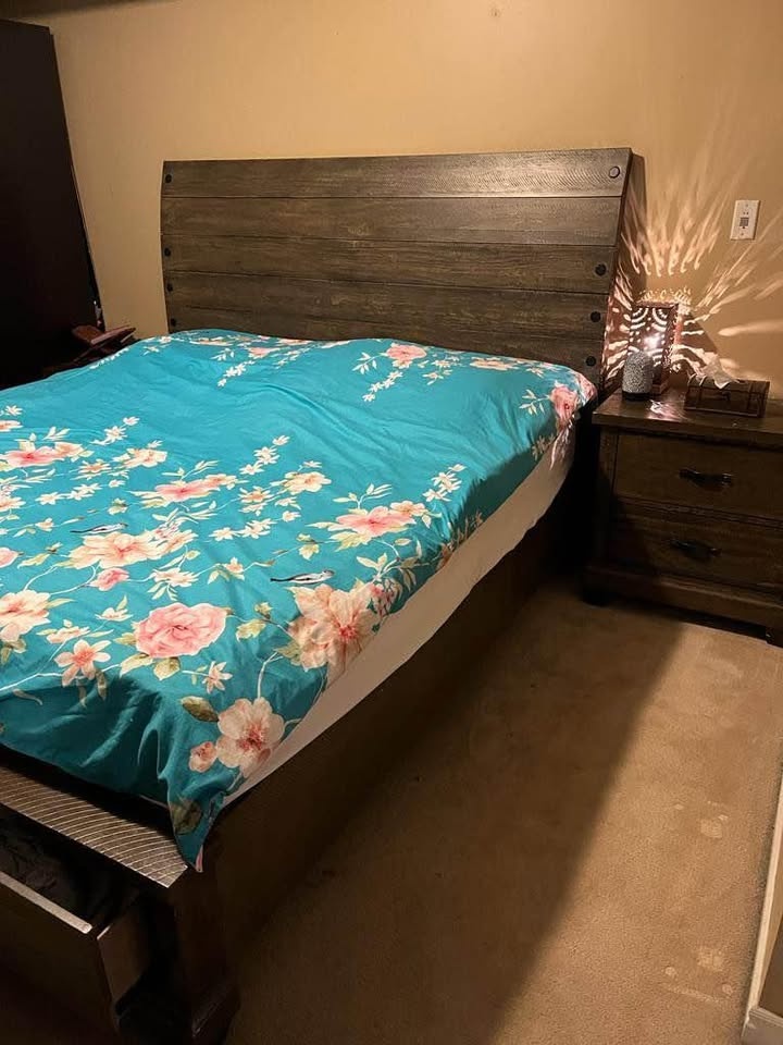 Wooden Bedroom Set - NEED GONE ASAP - photo 2