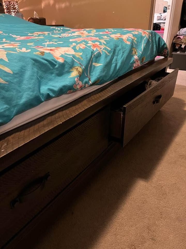 Wooden Bedroom Set - NEED GONE ASAP - photo 3