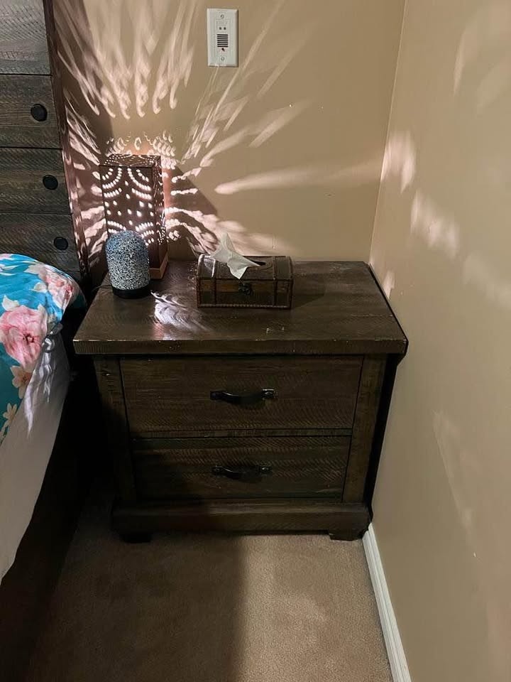 Wooden Bedroom Set - NEED GONE ASAP - photo 5