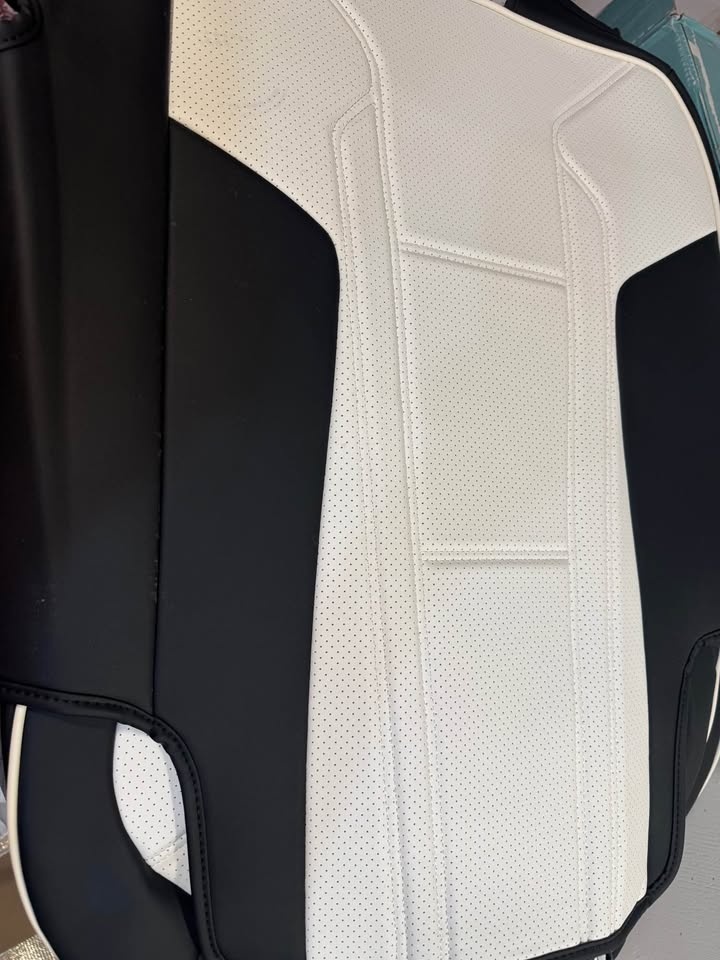 Tesla Model Y Seat Covers 2020-2023 Leather Black and White - photo 4