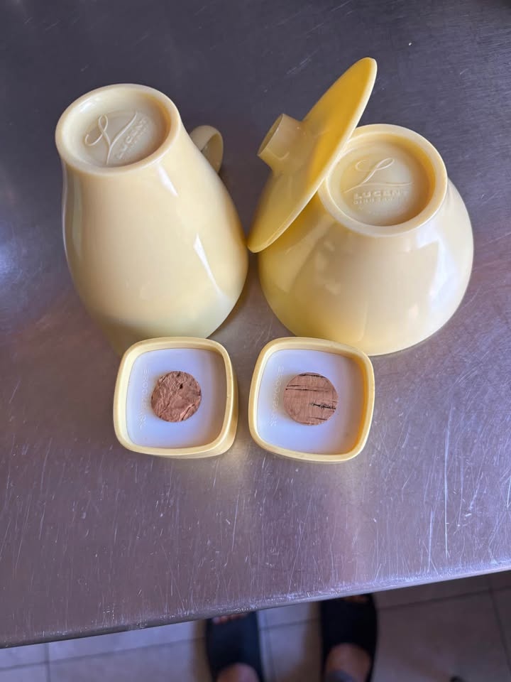 Mid-century Lucent yellow sugar, bowl and creamer, set. - photo 2