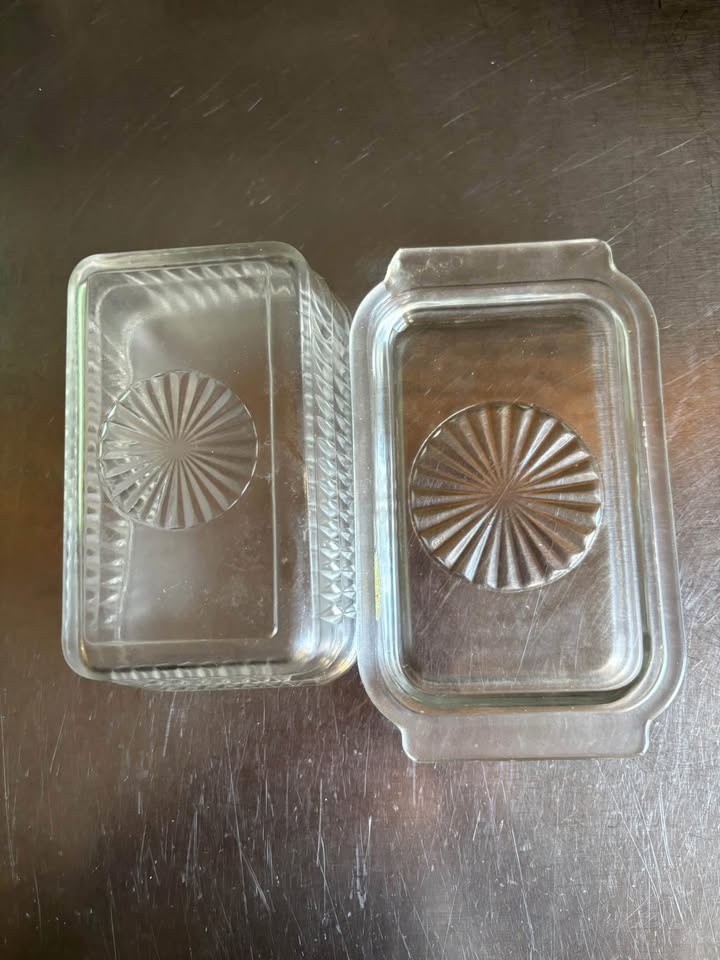 Mid-century 1 pound butter dish - photo 2